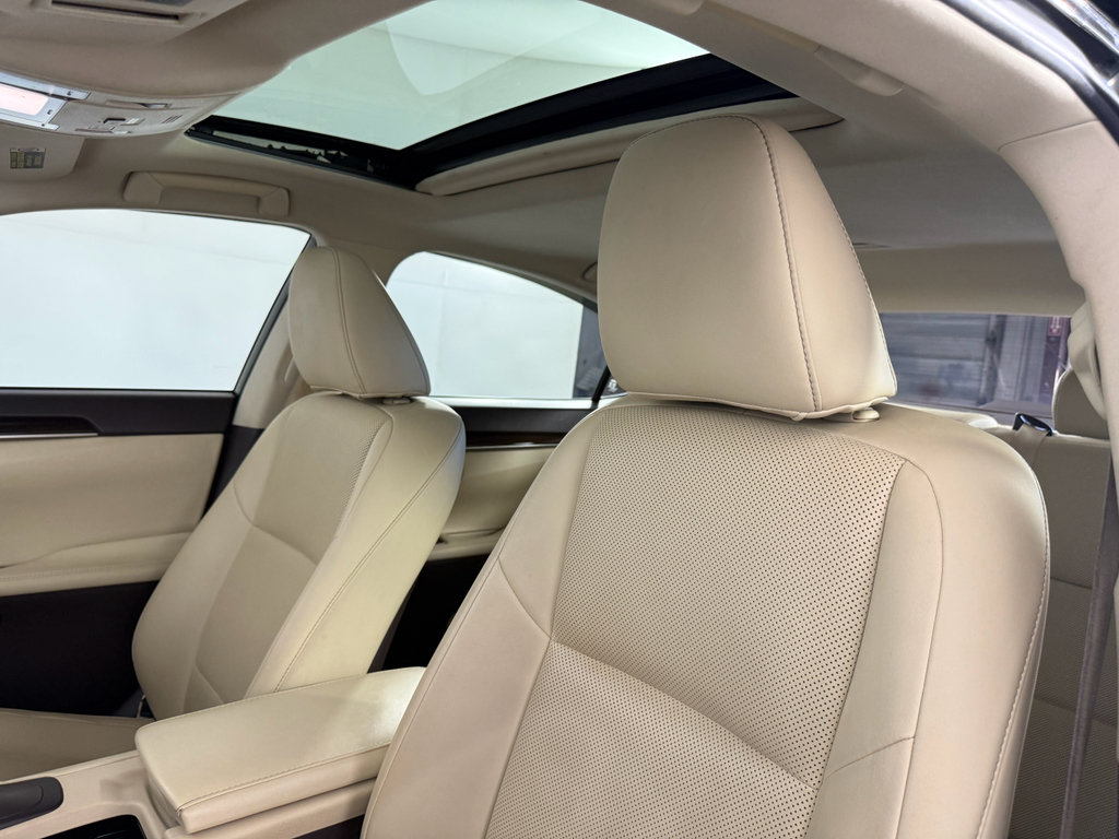 2016 Lexus ES 350 Base photo 19