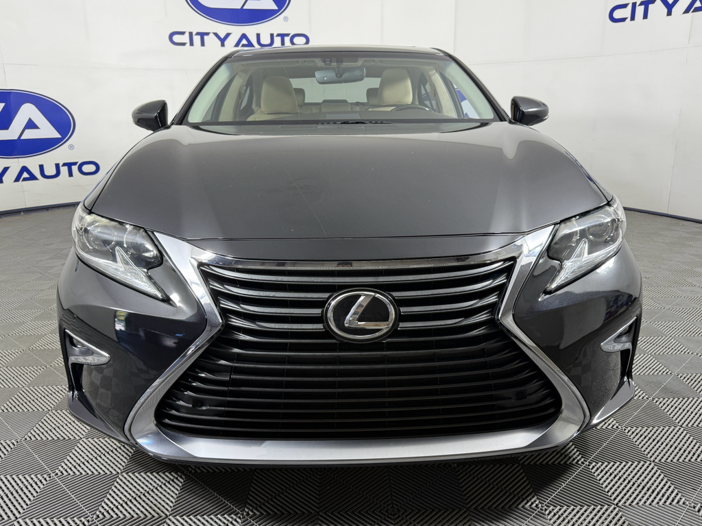 2016 Lexus ES 350 Base photo 2