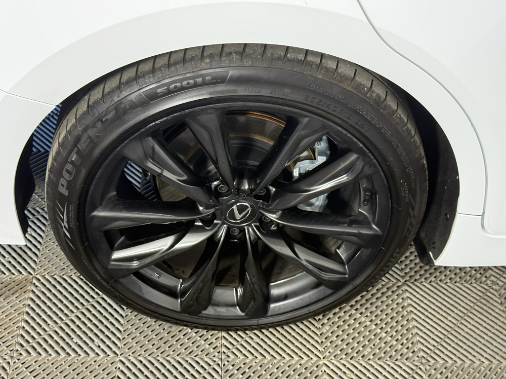 2024 Lexus IS 350 F SPORT photo 7