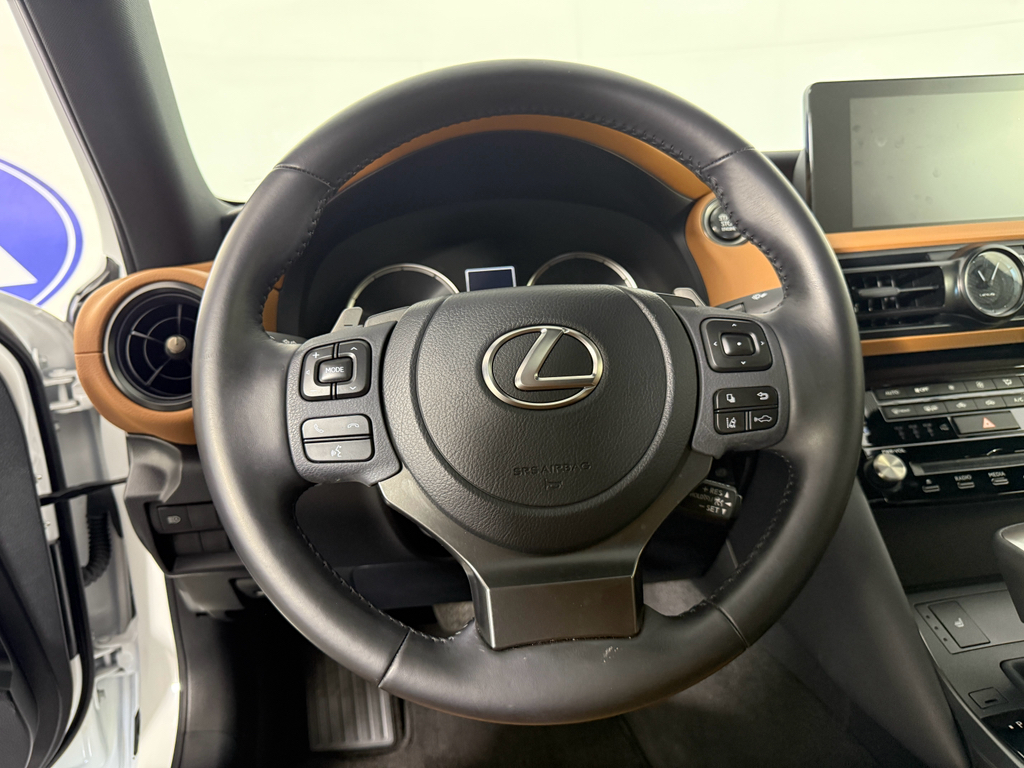 2024 Lexus IS 350 F SPORT photo 20