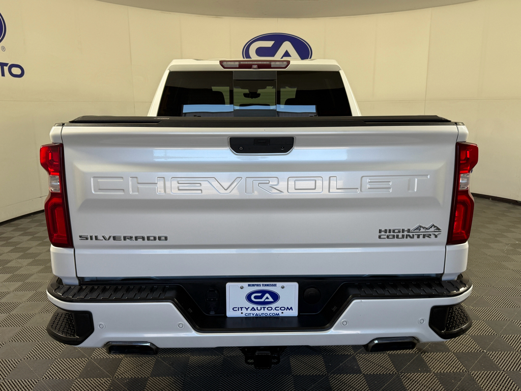 2019 Chevrolet Silverado 1500 High Country photo 3