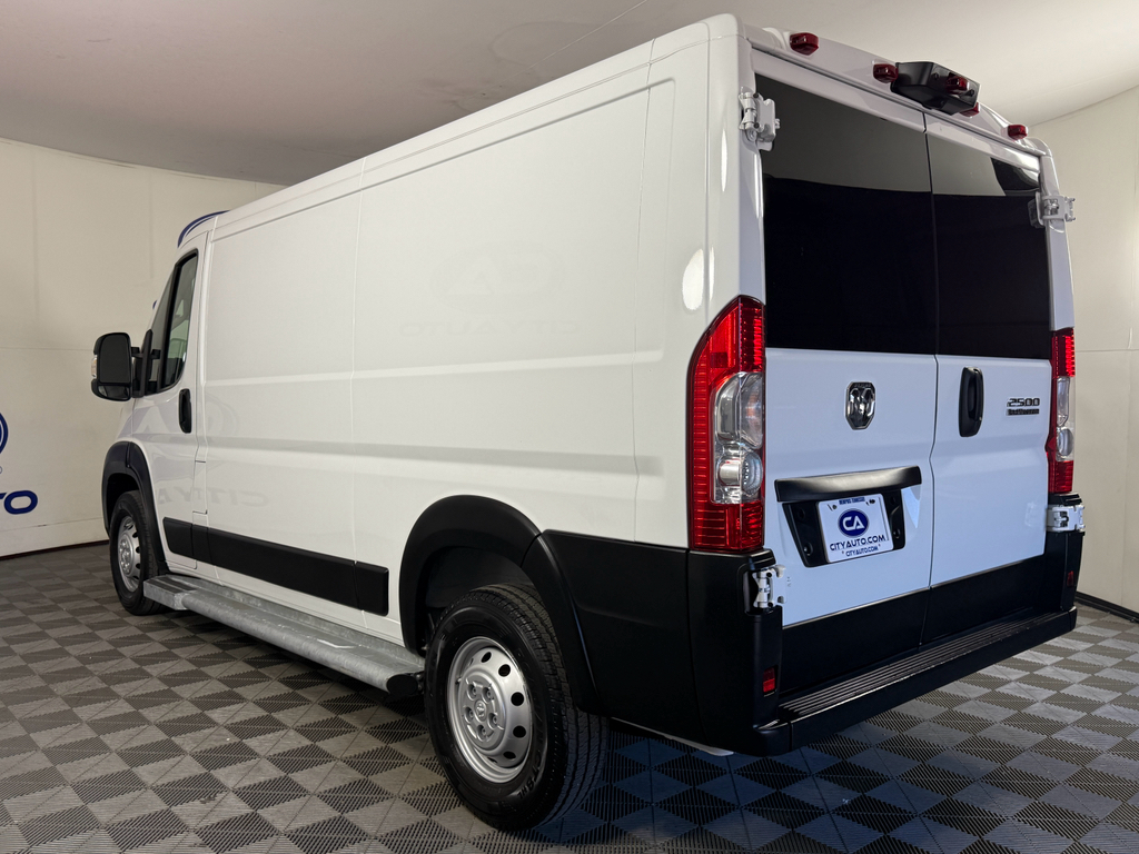 2023 Ram ProMaster 2500 photo 4