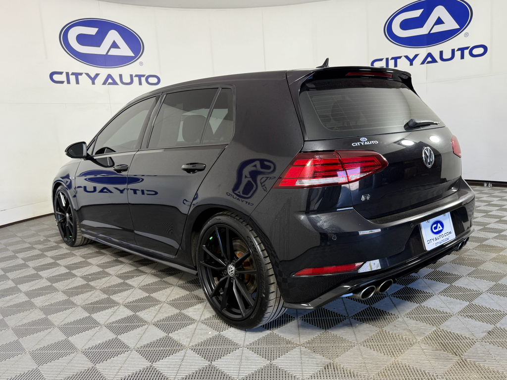 2019 Volkswagen Golf R photo 3