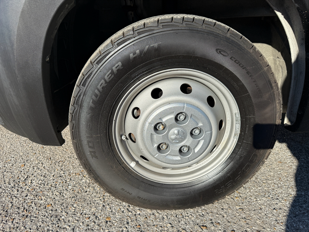 2021 Ram ProMaster 2500 Cargo Van photo 3