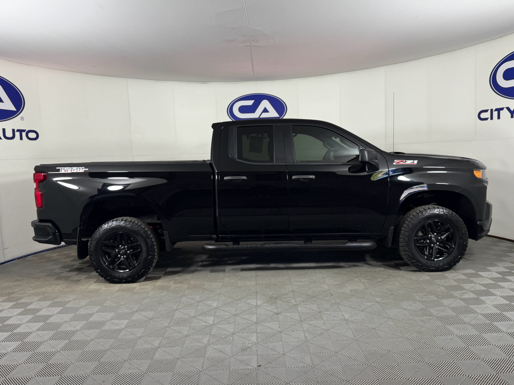 2020 Chevrolet Silverado 1500 Custom Trail Boss photo 3