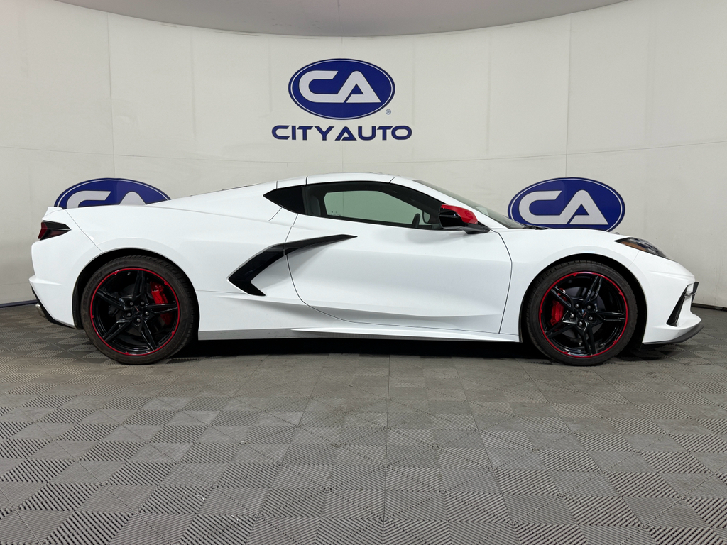 2023 Chevrolet Corvette 2LT photo 3