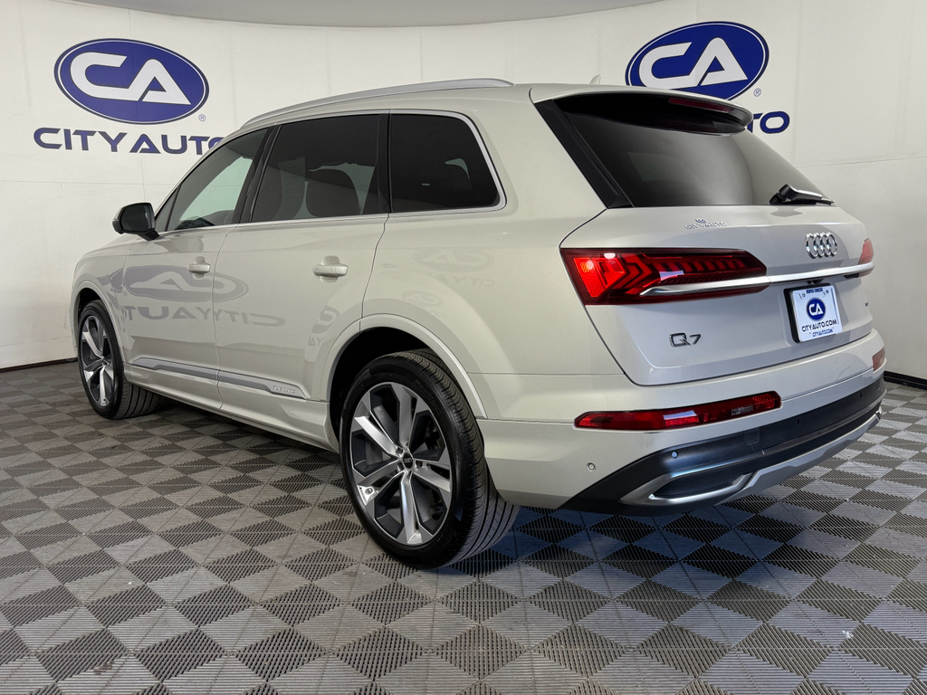 2022 Audi Q7 Premium Plus photo 4