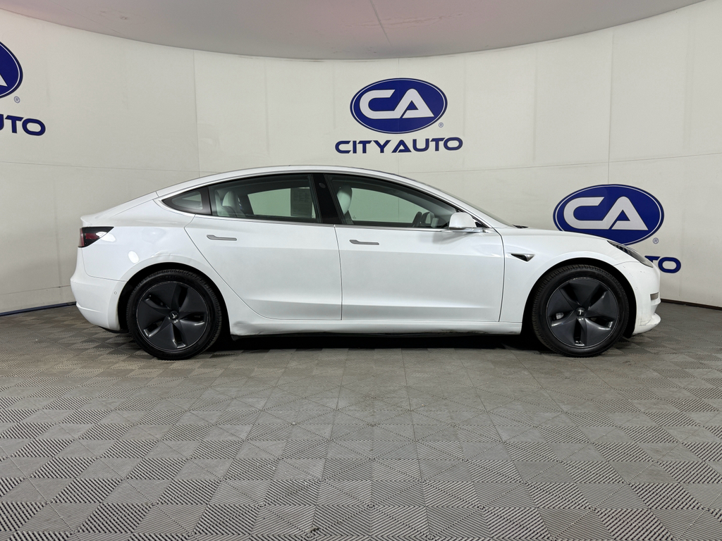 2020 Tesla Model 3 Long Range photo 3