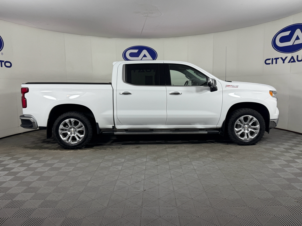 2024 Chevrolet Silverado 1500 LTZ photo 3