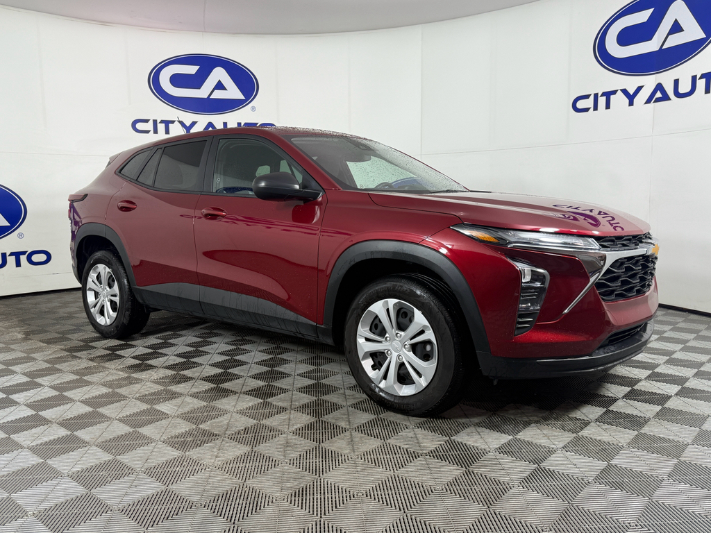 2025 Chevrolet Trax LS
