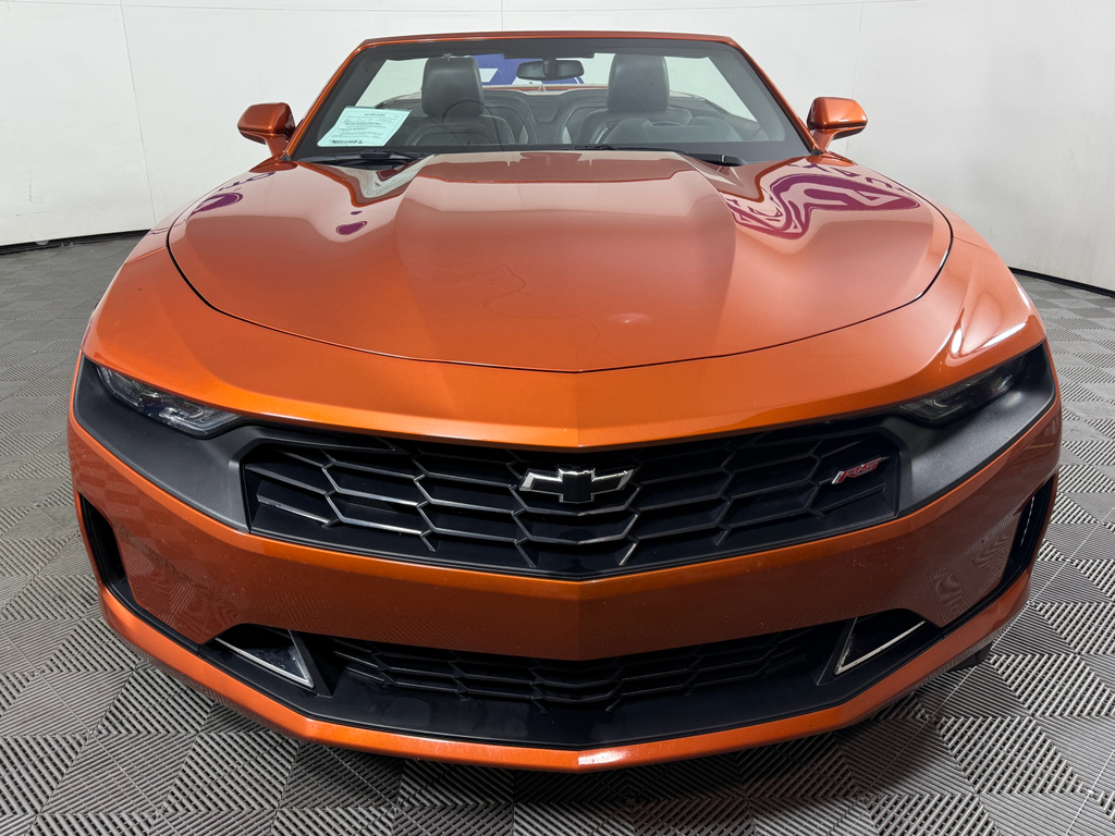 2023 Chevrolet Camaro 2LT photo 2