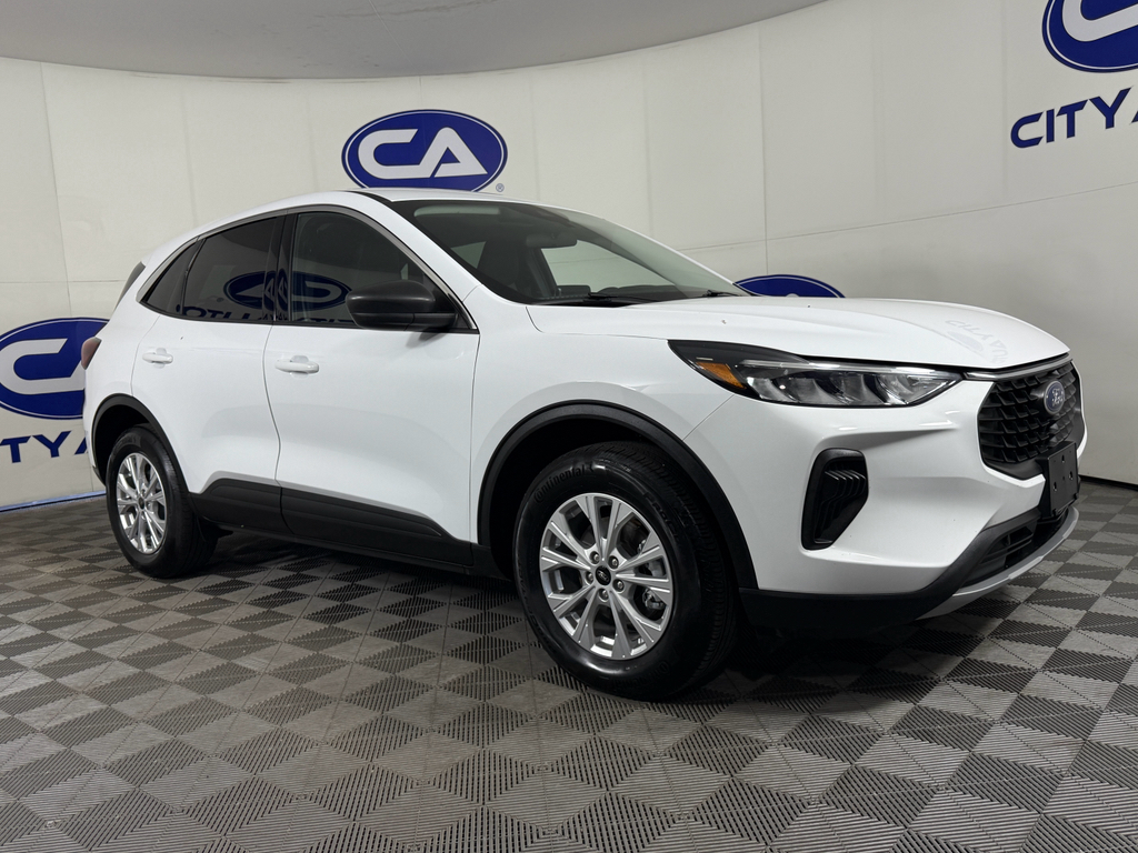 2024 Ford Escape Active's photo