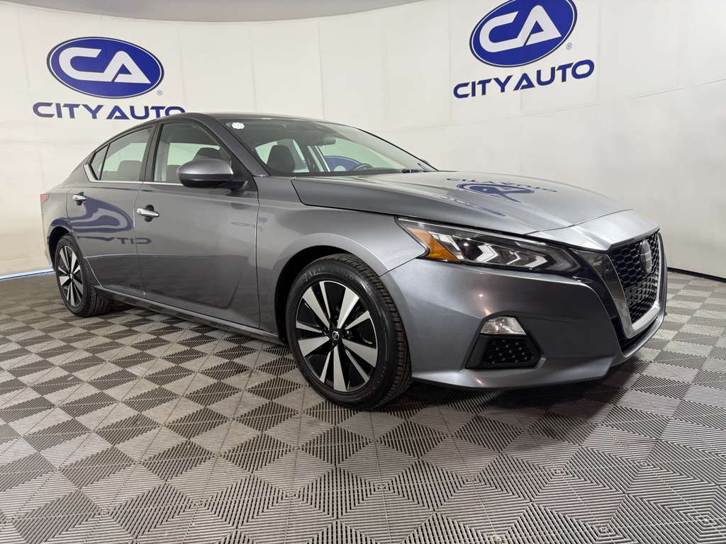 2022 Nissan Altima SV