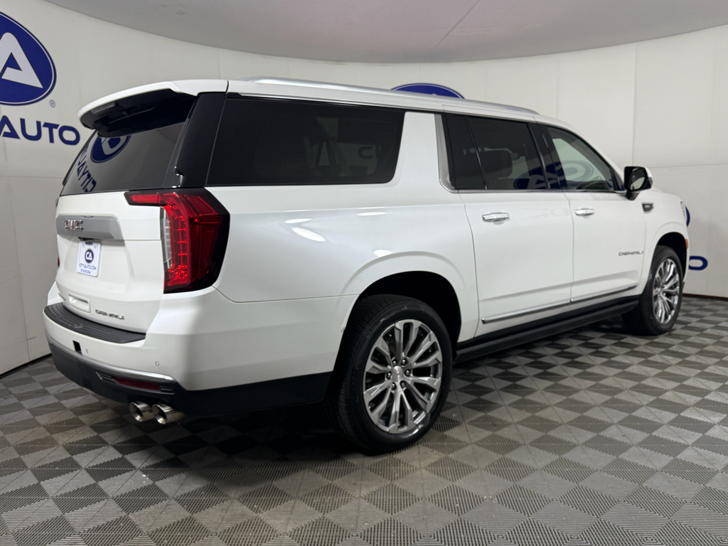 2021 Gmc Yukon XL Denali photo 4