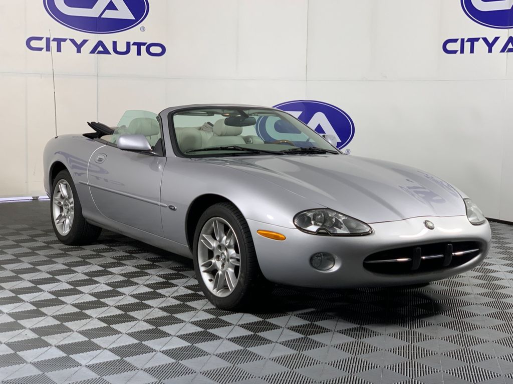 2001 Jaguar XK XK8's photo