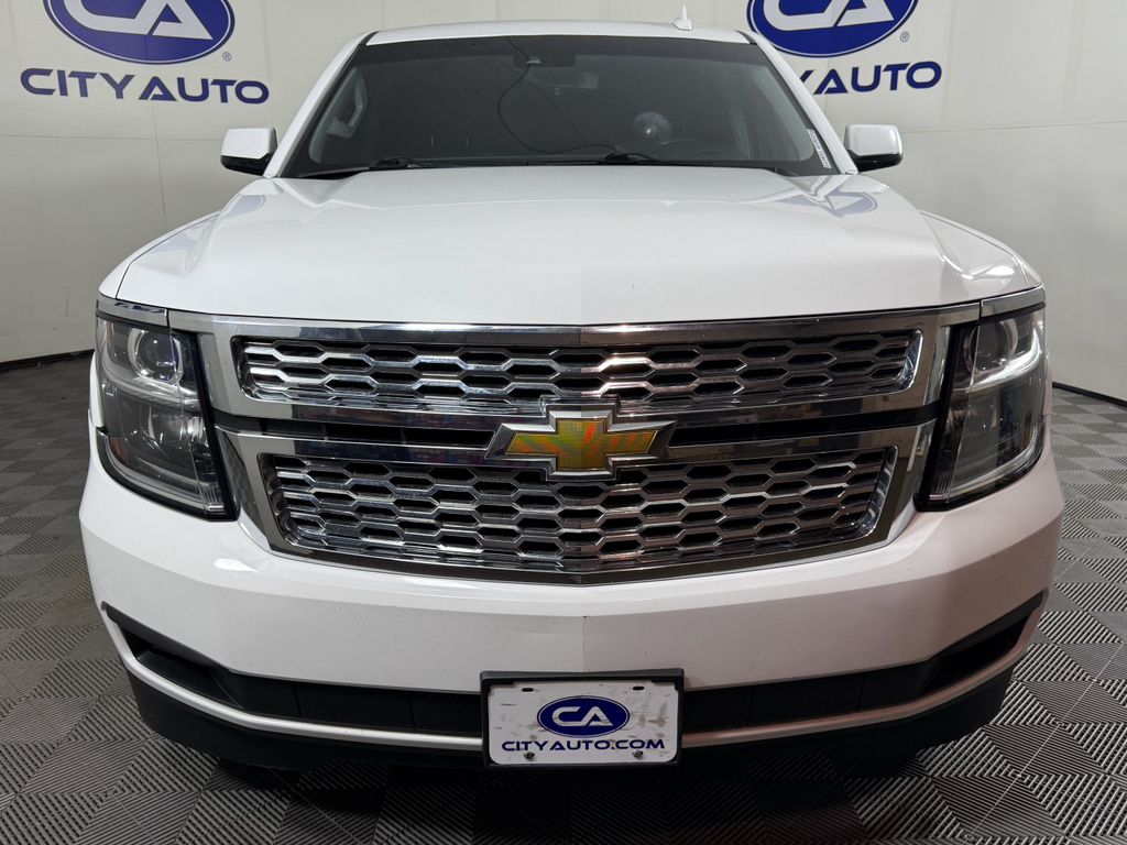 2017 Chevrolet Tahoe LS photo 2