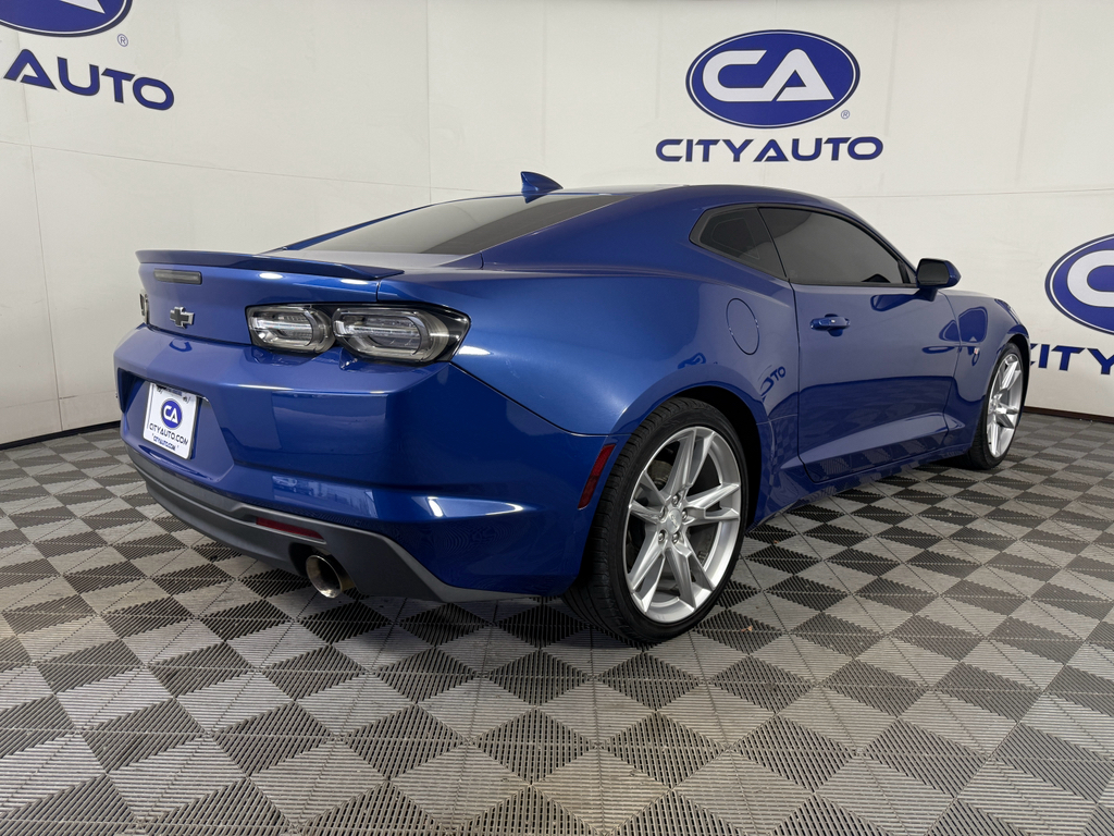 2021 Chevrolet Camaro 1LT photo 4