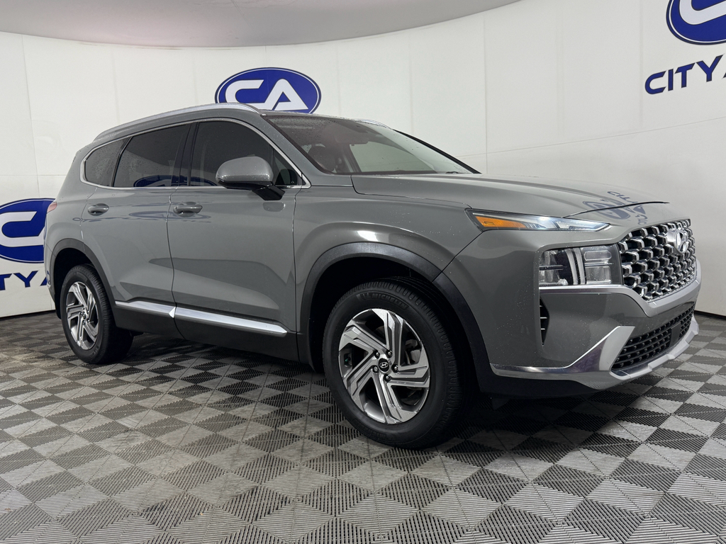 2022 Hyundai Santa Fe SEL's photo