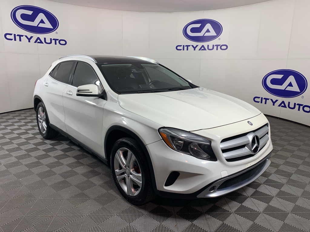2015 Mercedes-Benz GLA-Class GLA250's photo
