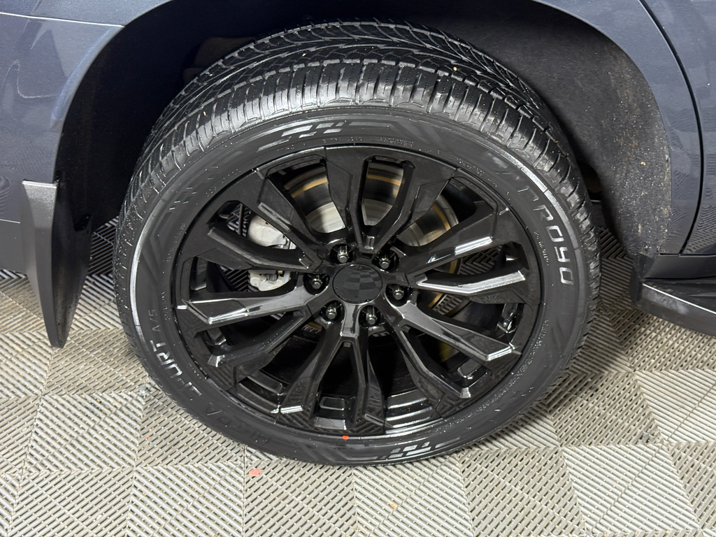 2021 Chevrolet Tahoe LS photo 3