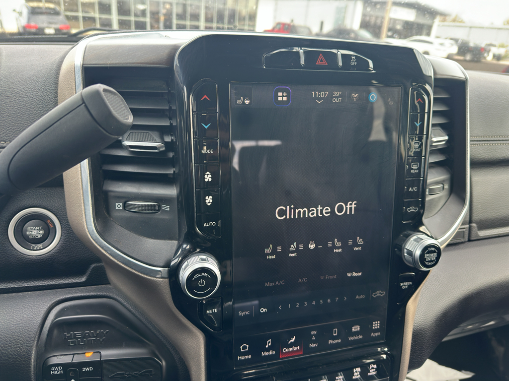 2024 Ram 2500 Laramie photo 3