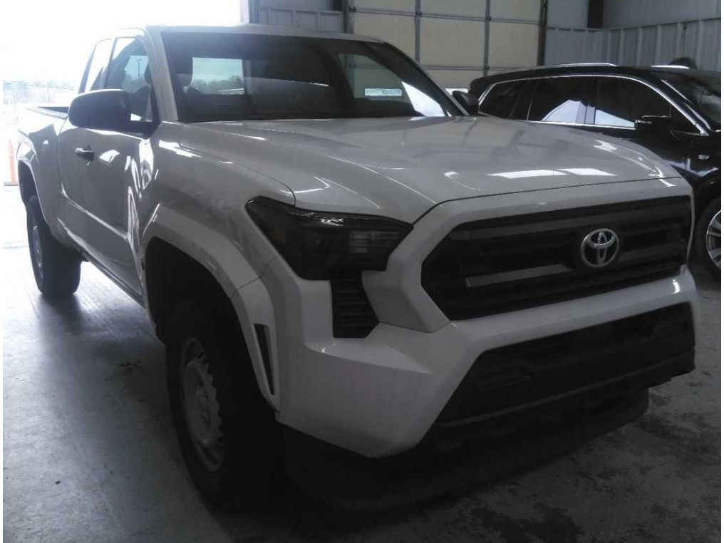 2024 Toyota Tacoma SR's photo