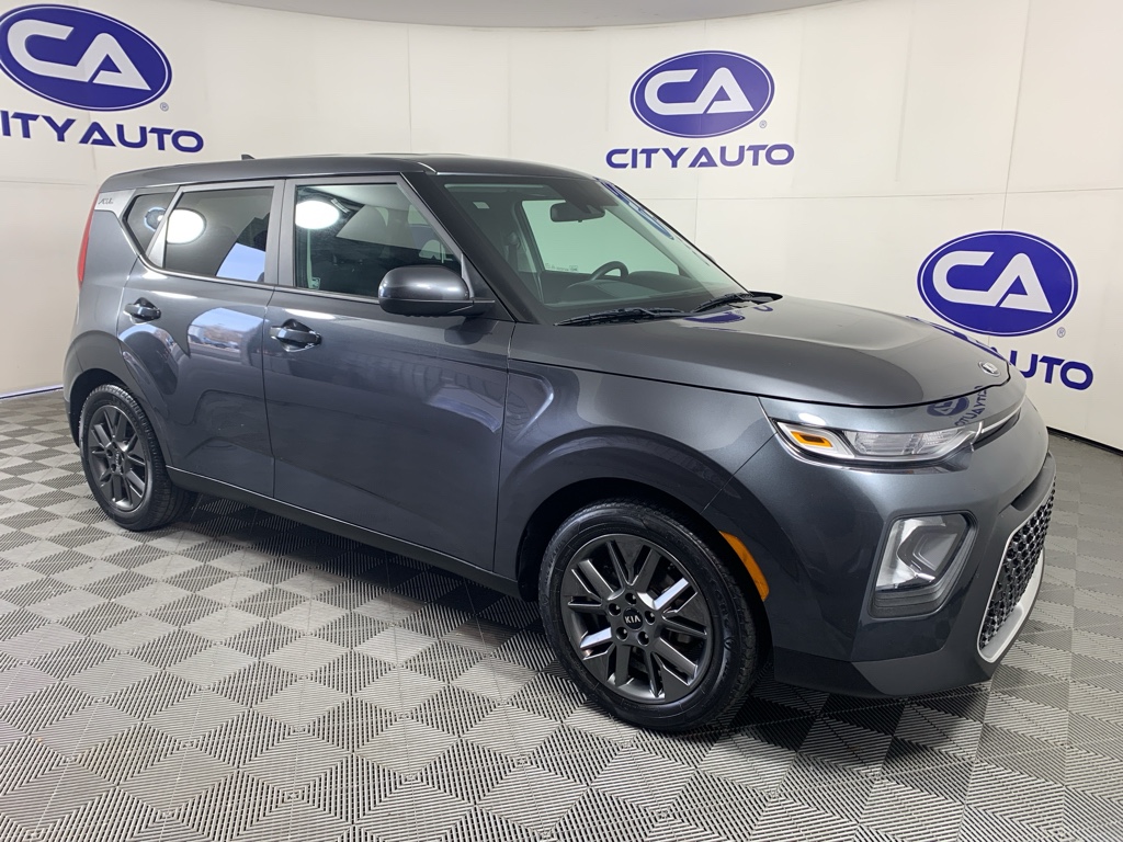 2021 Kia Soul S's photo