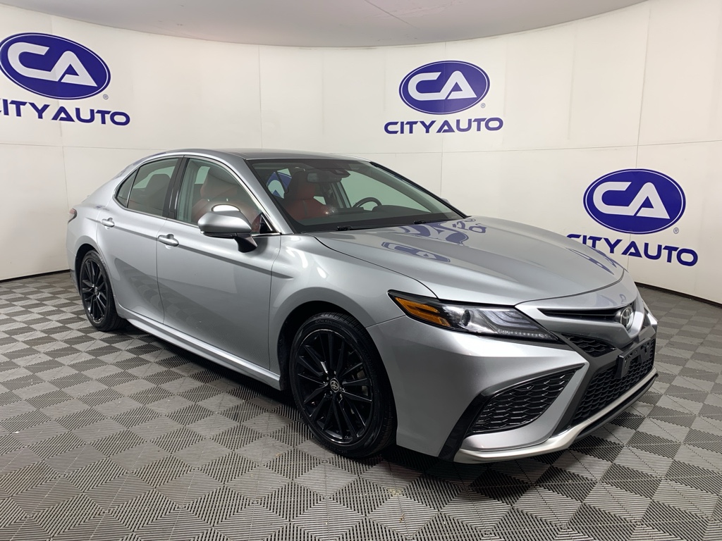 2024 Toyota Camry XSE's photo