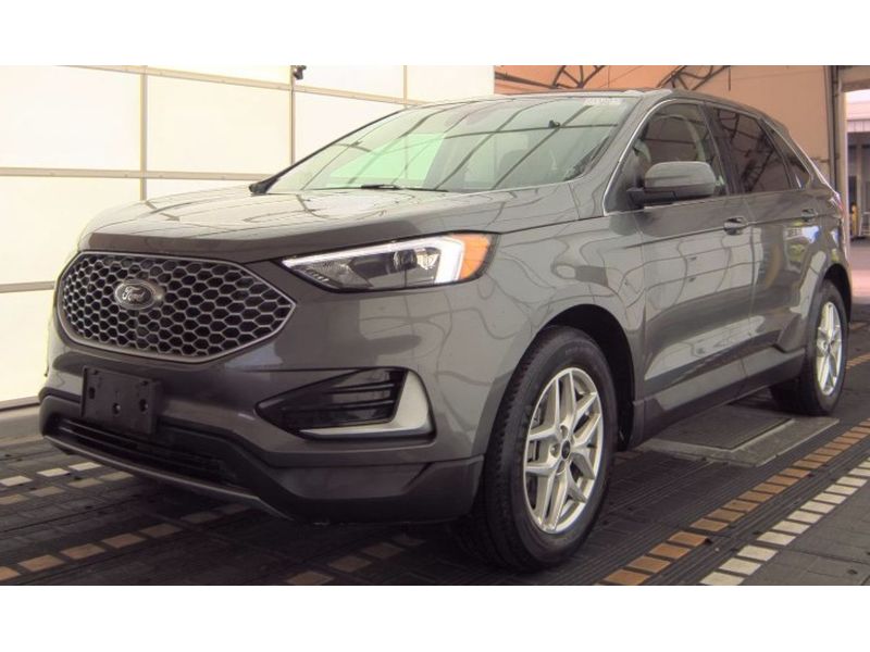 2023 Ford Edge SEL's photo