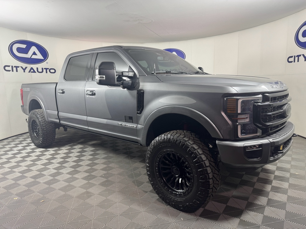 2021 Ford F-250 Super Duty Lariat's photo