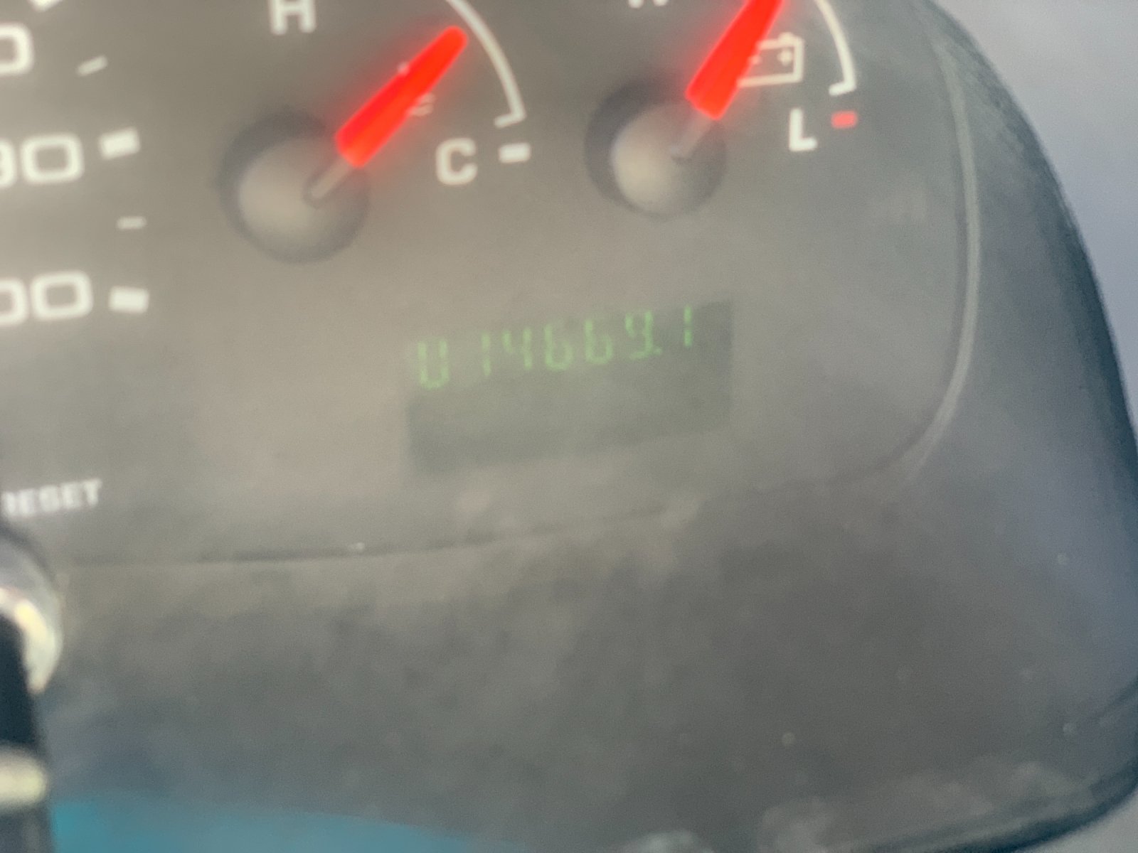 Vehicle photo 21