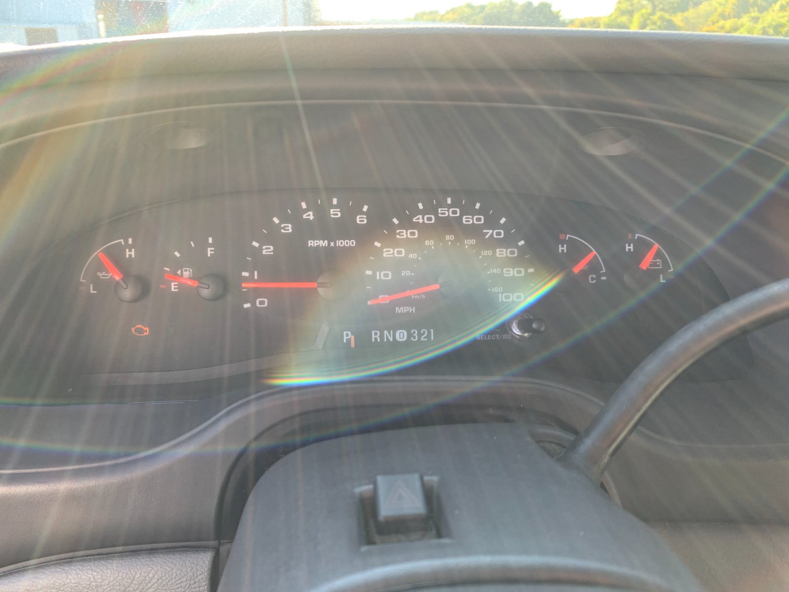 Vehicle photo 19