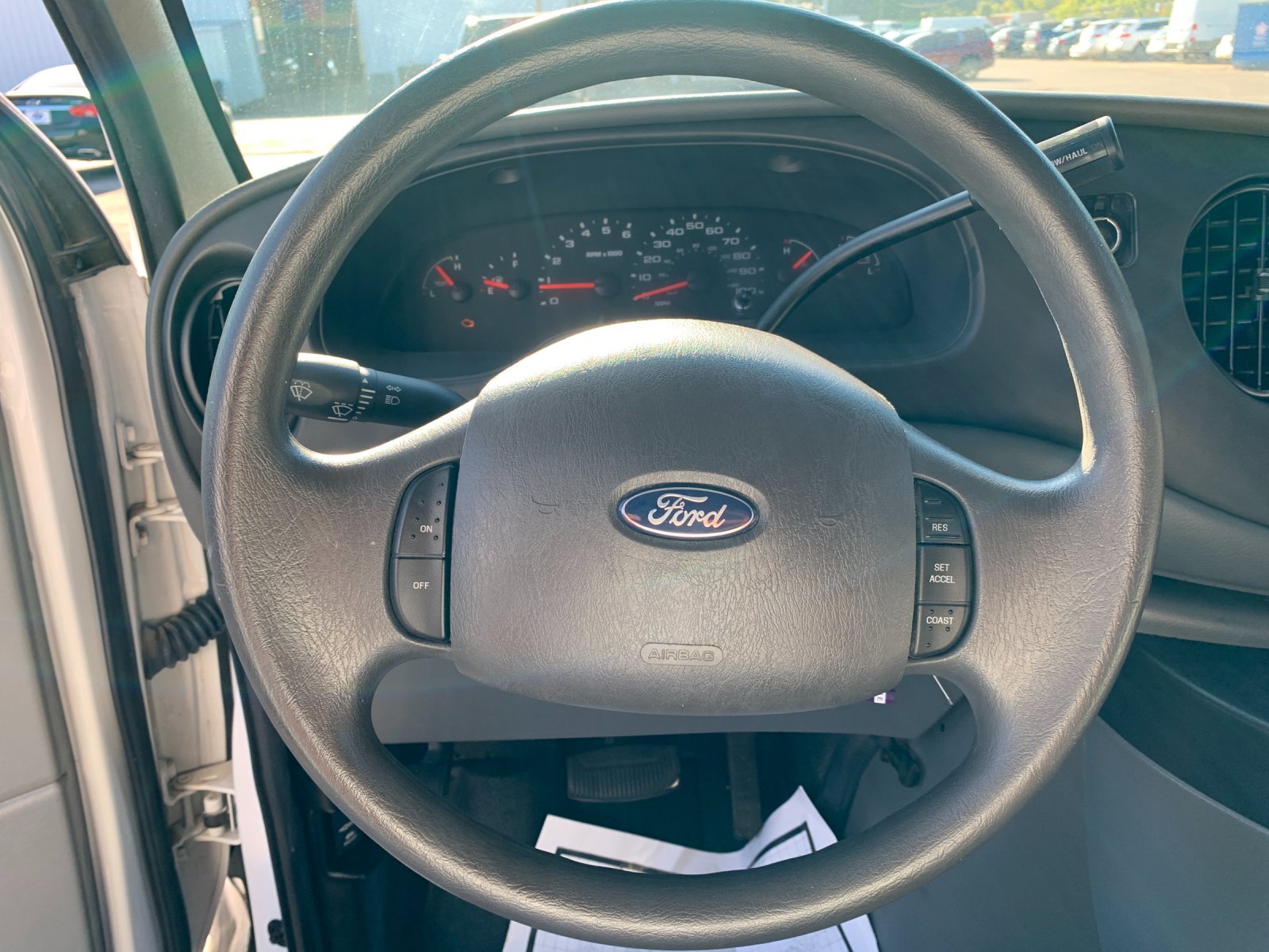 Vehicle photo 18