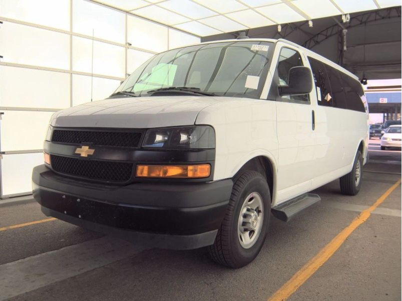 2023 Chevrolet Express Passenger LS's photo