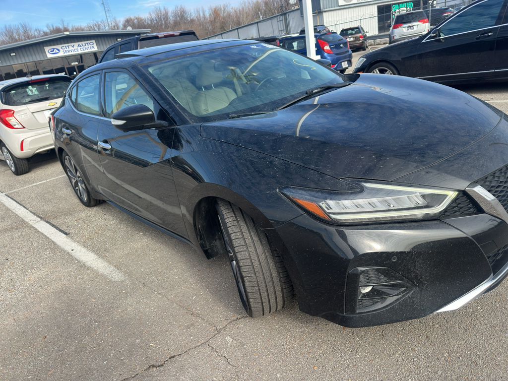 2022 Nissan Maxima Platinum's photo