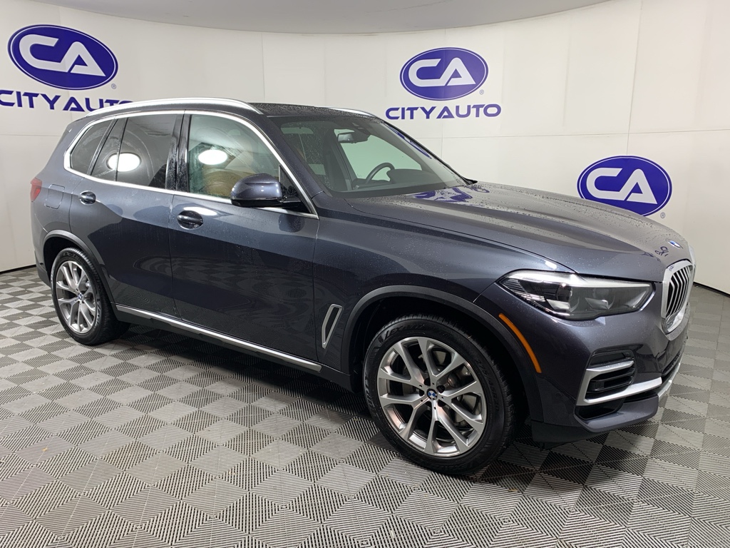 2022 BMW X5 40i's photo