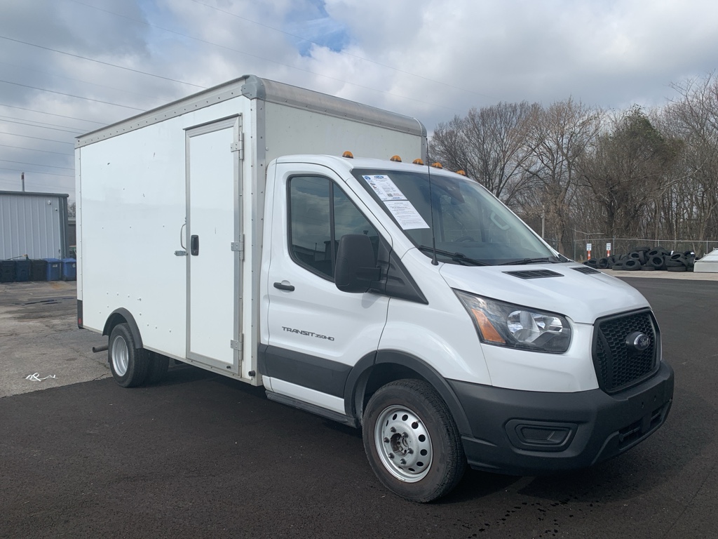 2023 Ford Transit Cutaway Base's photo