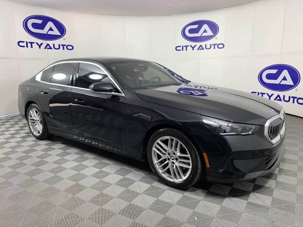 2024 BMW 5 Series 530i's photo