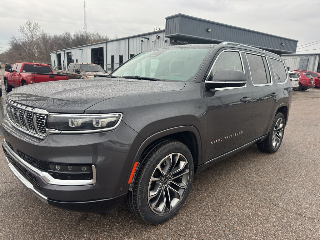 2022 Jeep Grand Wagoneer Series III's photo