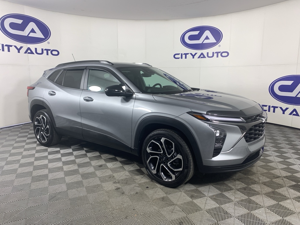 2024 Chevrolet Trax RS's photo