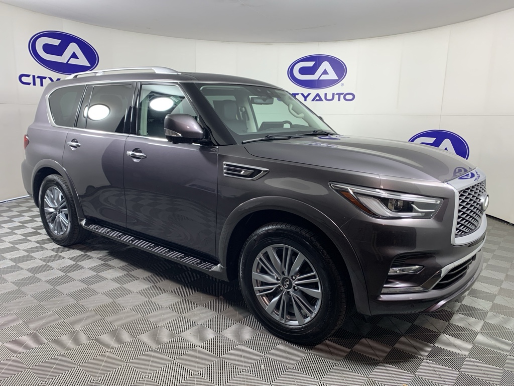 2023 INFINITI QX80 Luxe's photo