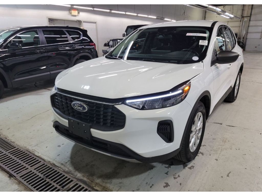 2024 Ford Escape Active's photo