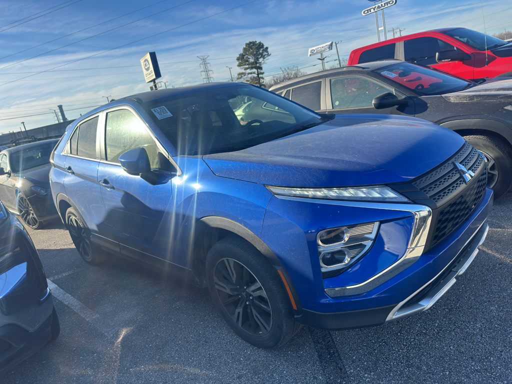 2024 Mitsubishi Eclipse Cross SE's photo