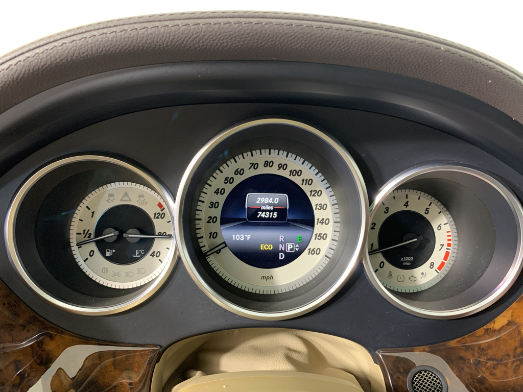 Vehicle photo 22