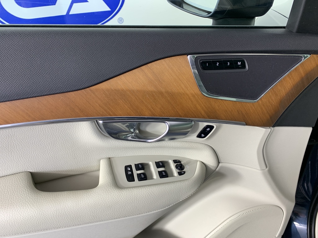 2021 Volvo XC90 Momentum - Photo 15