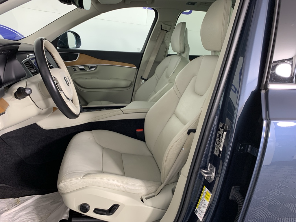 2021 Volvo XC90 Momentum - Photo 16