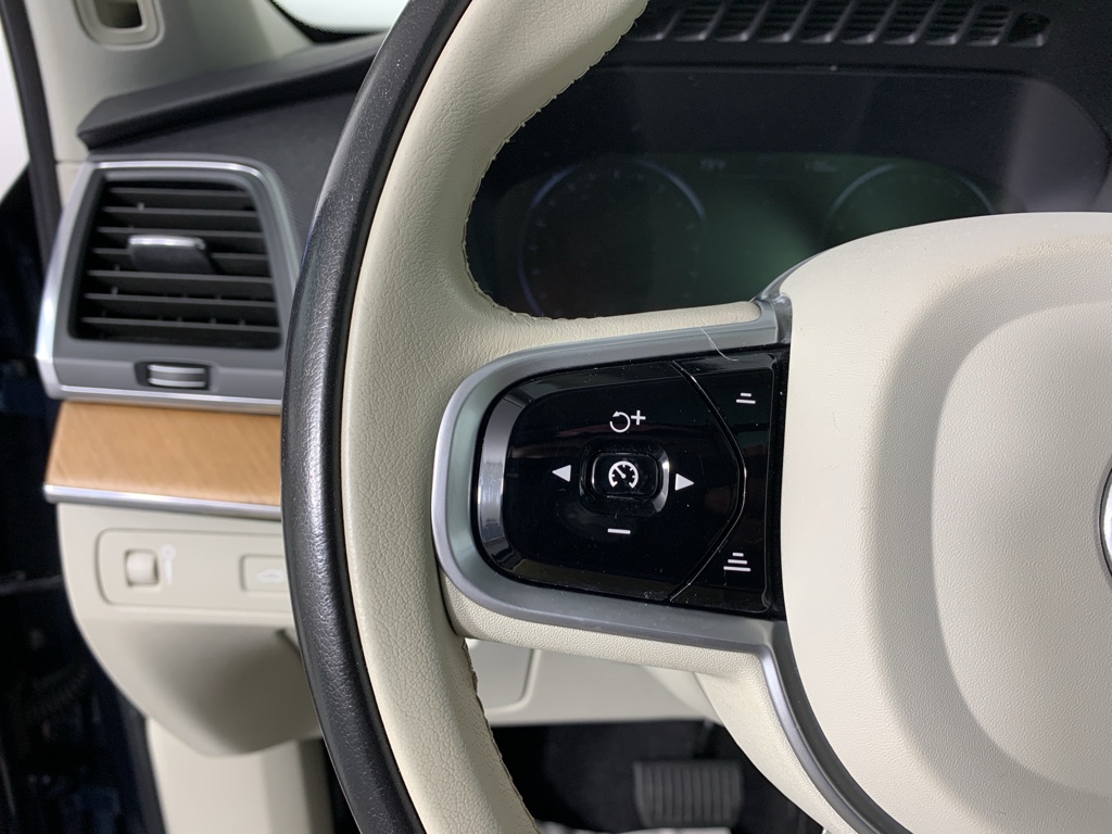 2021 Volvo XC90 Momentum - Photo 19