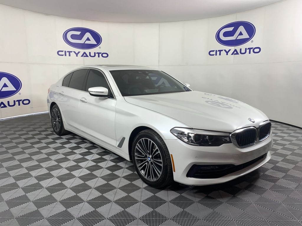 Mineral White Metallic 2018 BMW 5 Series 530i xDrive Sedan AWD Sedan All-Wheel Drive 8-Speed Automatic
