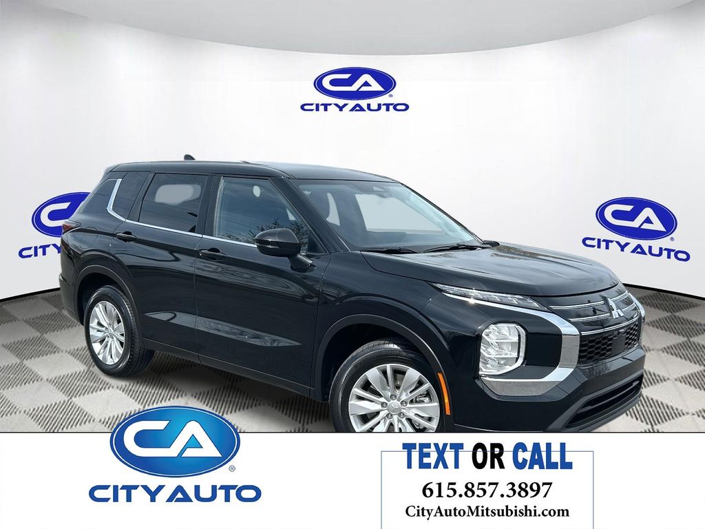 Black Diamond 2025 Mitsubishi Outlander ES FWD SUV / Crossover Front-Wheel Drive Continuously Variable Transmission