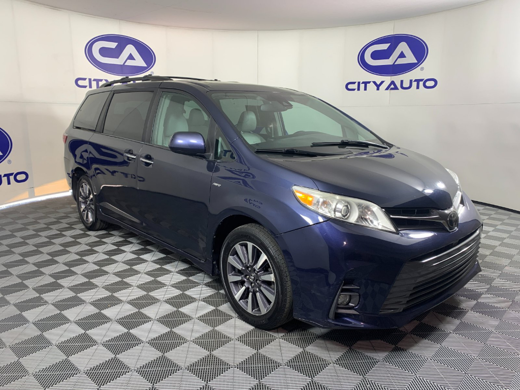 2018 Toyota Sienna XLE Premium